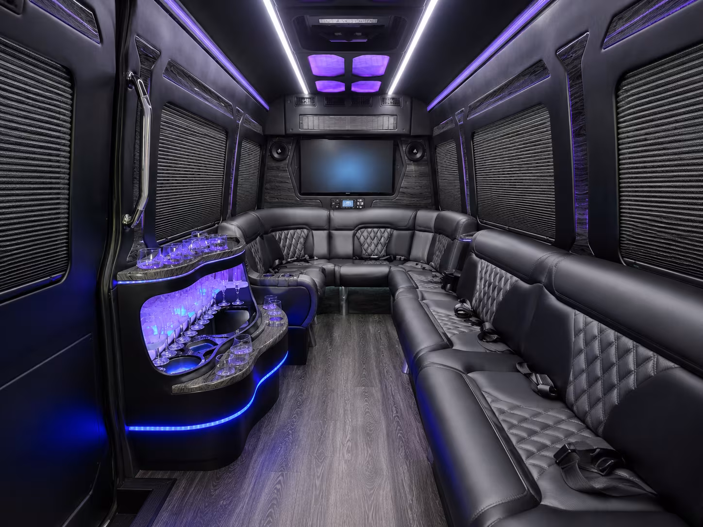 shift change shuttle service for warehouse and logistics employers near upland